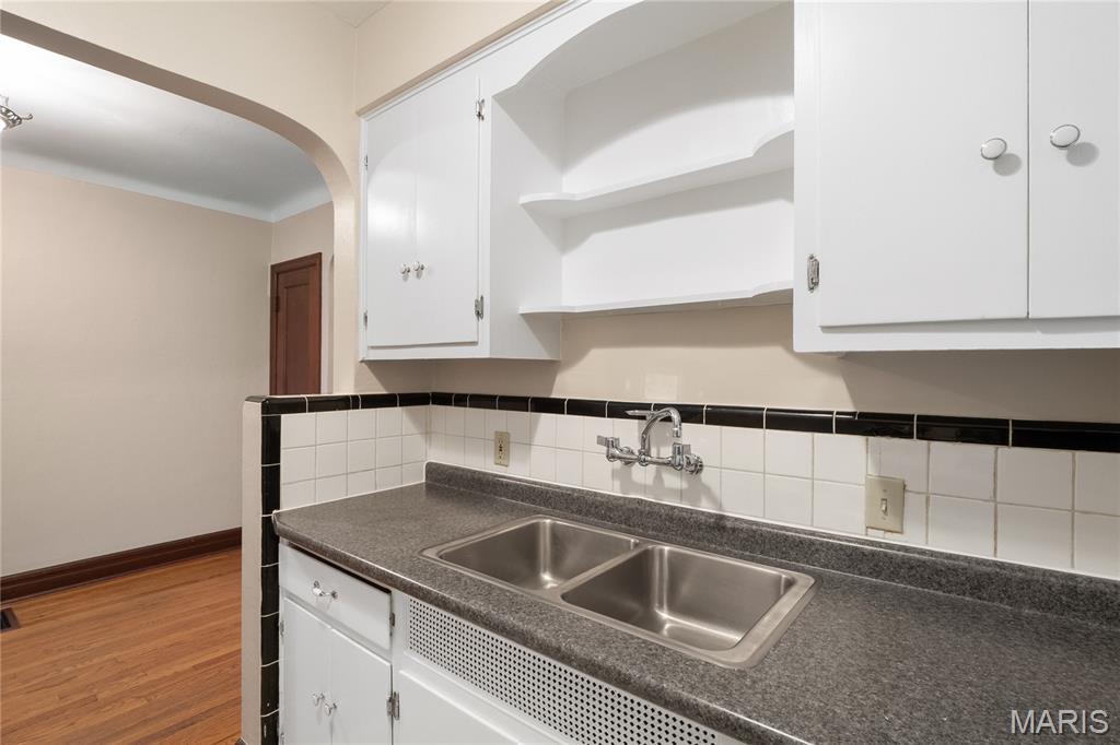 Russells Add 02 - Residential Income