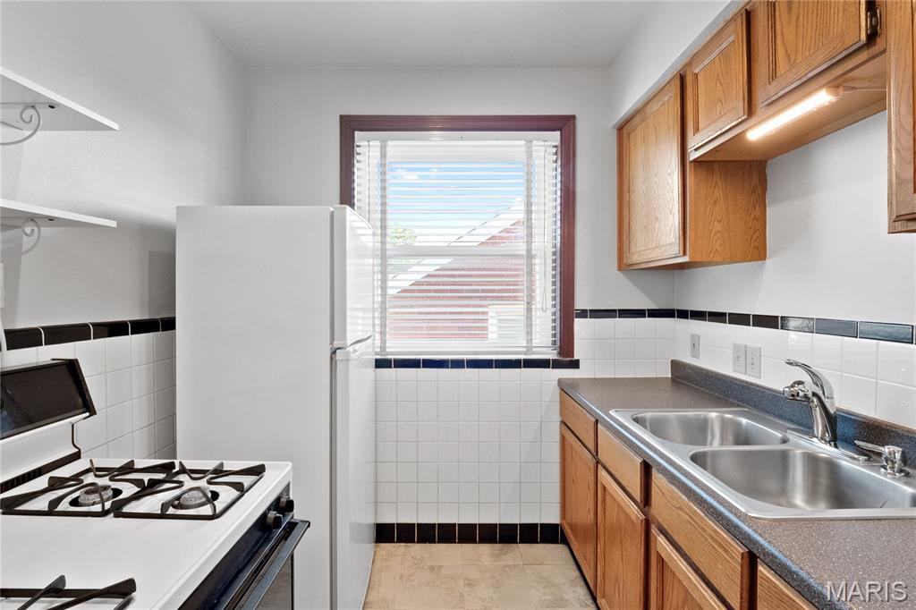 Russells Add 02 - Residential Income