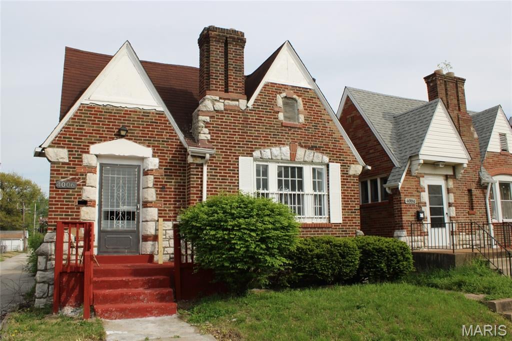 AS-IS for sale!! Great opportunity for investors or handy buyers looking to add value. This solid brick home offers strong potential with a flexible layout ready for renovation or your own personal touch. Whether you're expanding a rental portfolio or seeking your next project, this property provides the ideal foundation for customization. 

Schedule a viewing with your agent today!