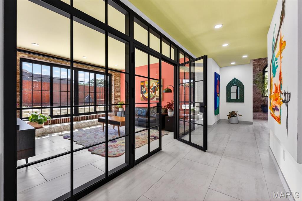 Forest Park Southeast - Residential Income