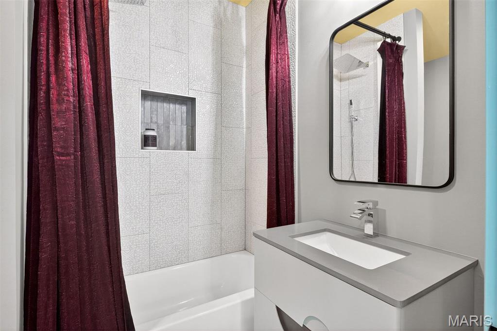 Forest Park Southeast - Residential Income