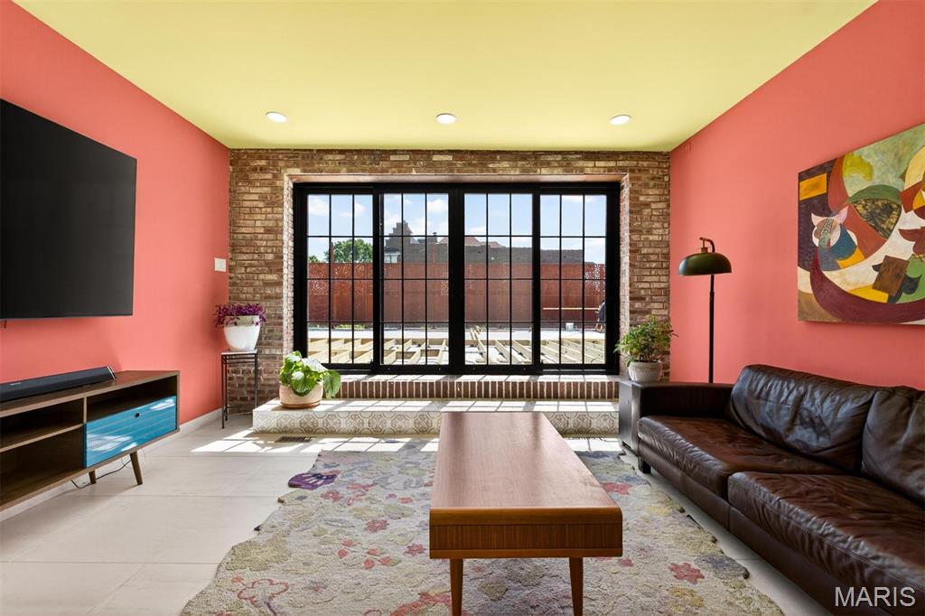 Forest Park Southeast - Residential Income