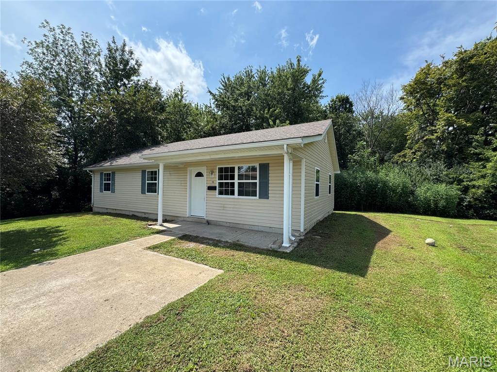 Beautifully remodeled 3BR/2BA ranch style home in Bowling Green Missouri. This move-in-ready property features stylish updates throughout including durable luxury vinyl plank flooring and an updated kitchen with a smooth-top range and new stainless refrigerator. Master Bedroom with master bath and nice closet space.   Step outside and enjoy the 8'x10' deck in the secluded back yard with great privacy.   Perfect for grilling, relaxing or entertaining. A great opportunity for anyone looking for a clean, updated, low maintenance home!