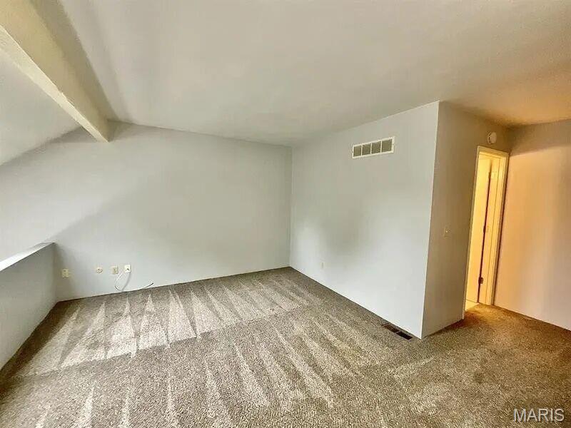 PINETREE ESTATES - Residential Lease