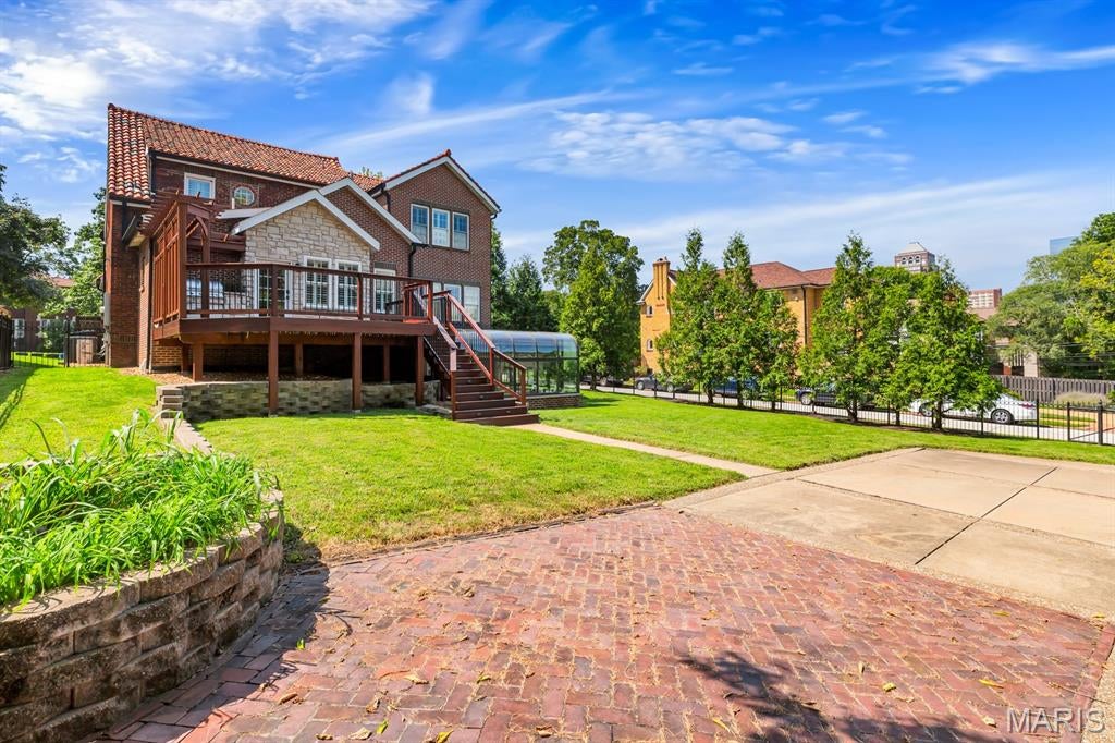 Forsyth Place - Residential