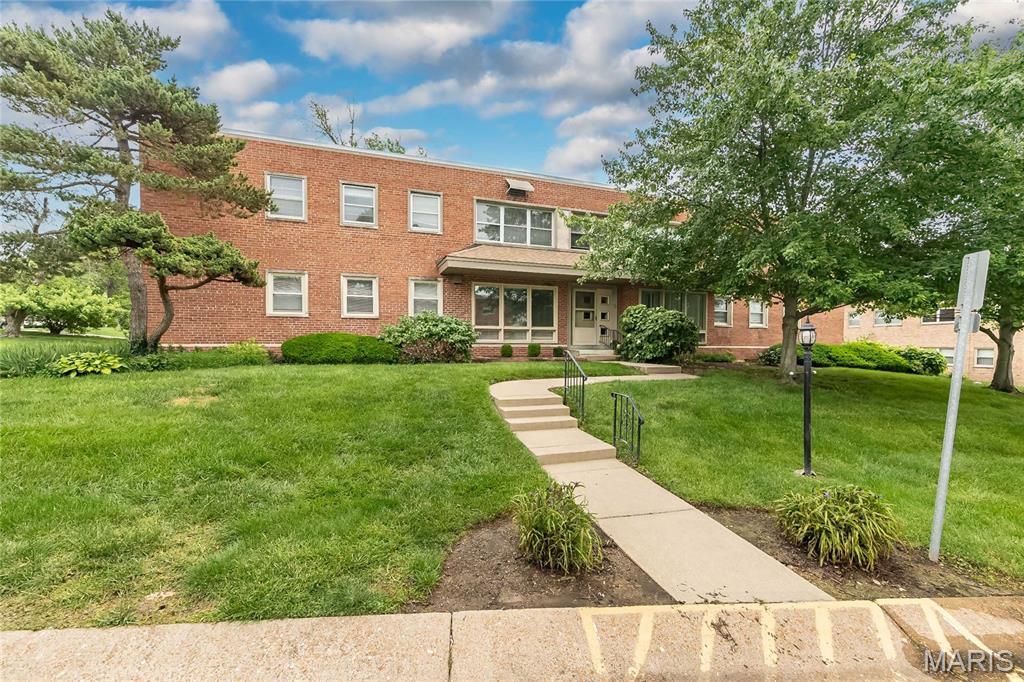 Discover the perfect blend of comfort, style, and convenience in this stunning top-floor condo, ideally located just moments from Delmar and Hwy 170. Enjoy the best of both worlds—peace and quiet in your home while being minutes from everything you need.

Step inside to a bright and airy space featuring gleaming hardwood floors, fresh paint, and an open floor plan designed for easy living. The updated kitchen is a chef’s dream, boasting stainless steel appliances, a gas range, granite countertops, and not one but two pantries for all your storage needs. 

Spacious bedrooms and a large walk-in closet complete with organizers, meet with an updated bathroom that shines with a large linen closet, a sleek tile surround and modern finishes. Thoughtful touches like updated lighting, window treatments, and ceiling fans enhance the home’s warm and inviting atmosphere.

Location? It doesn’t get better than this! Hop on the Centennial Greenway Trail, stroll to Schnucks, charming restaurants, and the vibrant heart of downtown Clayton, all just steps away. Plus, with the airport only 10 minutes from your door, travel is a breeze.

Practicality meets ease with sewer, water, and trash services included in the monthly fee, a dedicated parking spot, and additional storage space in the garage. This condo truly has it all—move-in ready and waiting for you to call it home.

Don’t miss your chance to live in a prime location with every comfort at your fingertips!