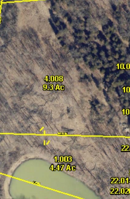Amazing opportunity! This 13.74-acre parcel, located within the city limits of Warrenton, MO, offers incredible potential with R3 zoning. Whether you’re envisioning residential development, or creative investment opportunities, the options are endless.