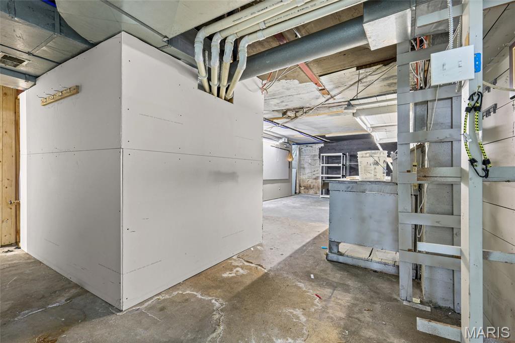 Old Town - Commercial Lease