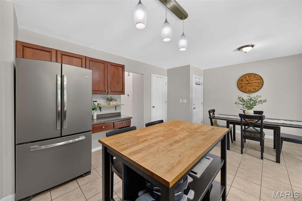 Twin Chimneys Village I Thorn Hill - Residential