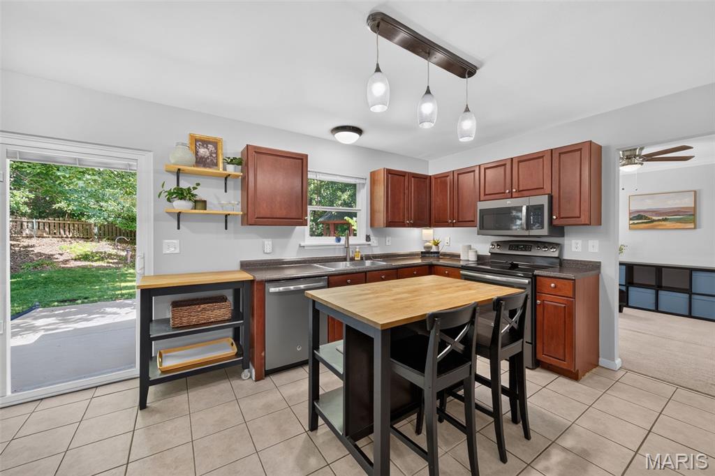 Twin Chimneys Village I Thorn Hill - Residential