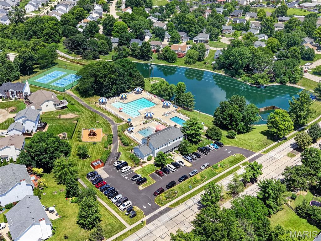 Twin Chimneys Village I Thorn Hill - Residential