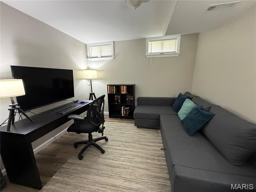 Twin Chimneys Village I Thorn Hill - Residential