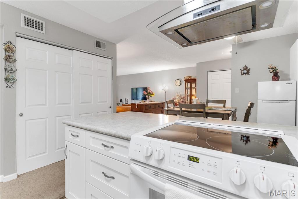 Heritage Garden Condos - Residential