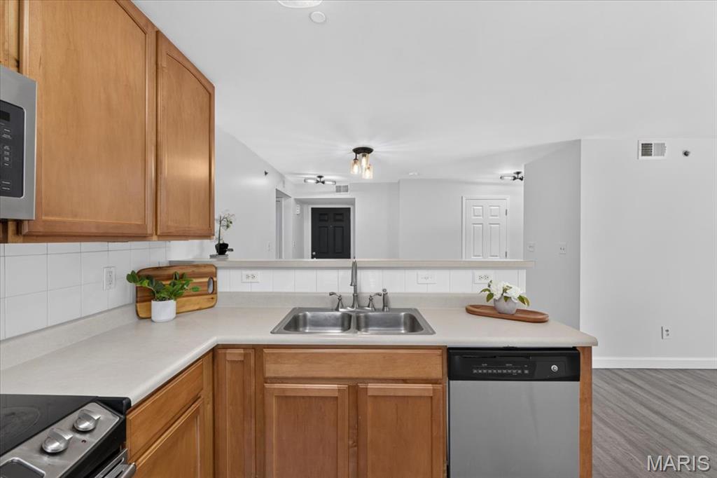 Arbor Creek Condo Seven - Residential
