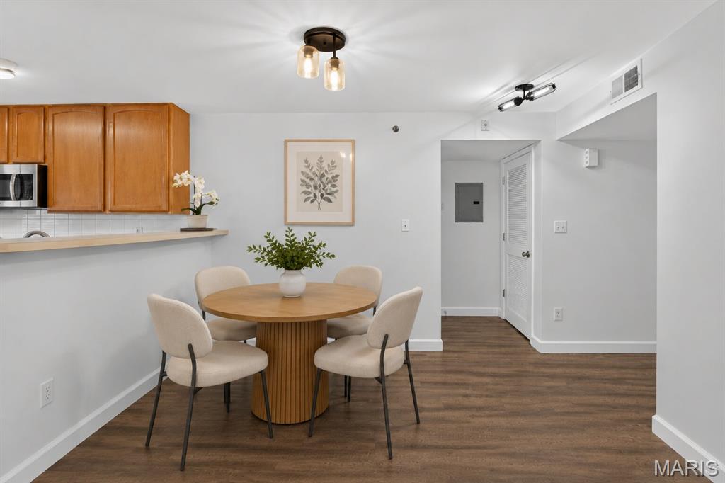 Arbor Creek Condo Seven - Residential