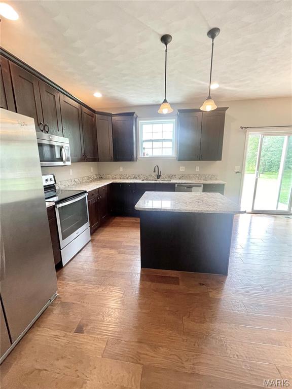 GREYSTONE ESTATES - Residential Lease