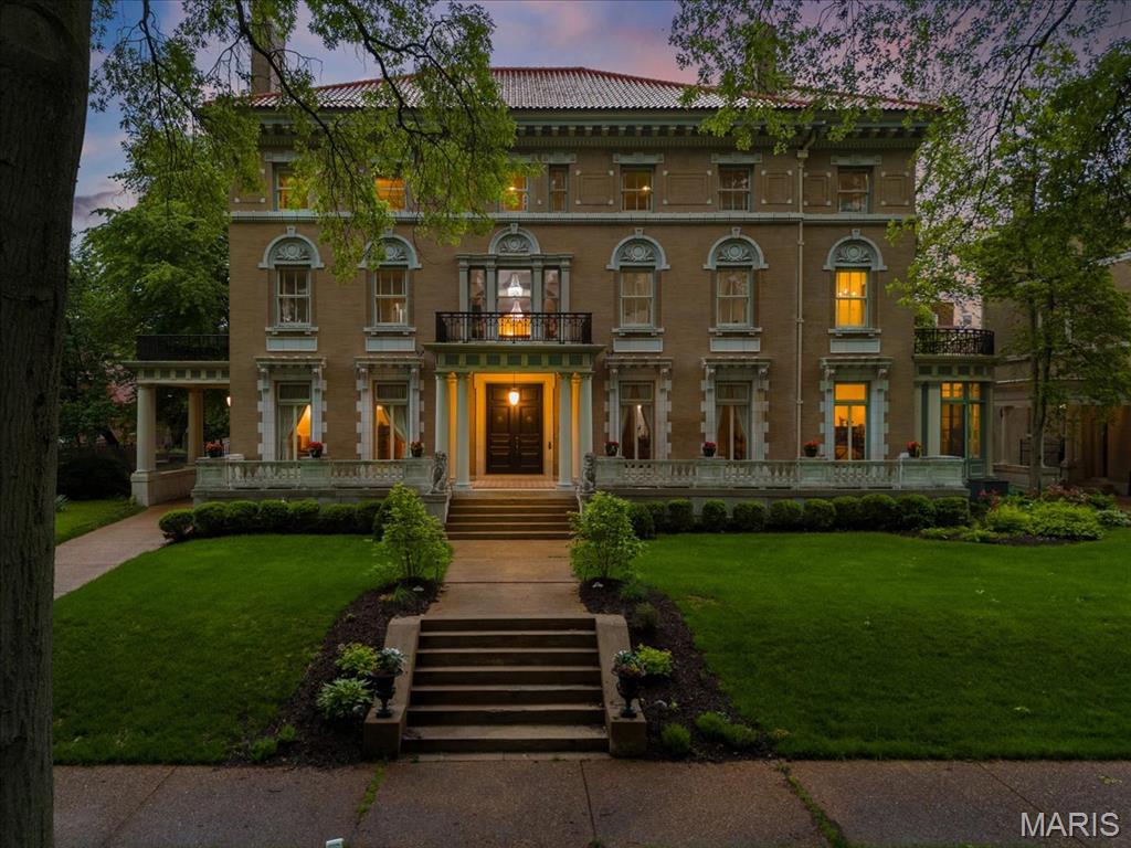 DeBaliviere Place - Residential