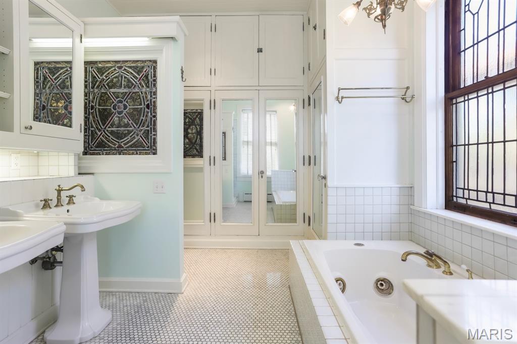 DeBaliviere Place - Residential