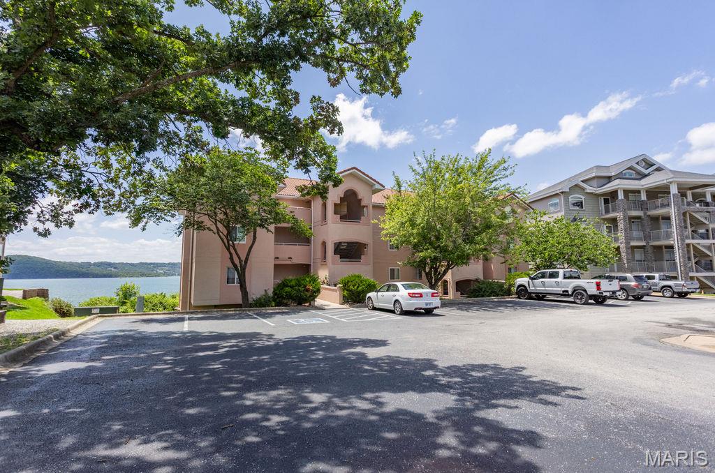 Lake Harbor - Residential