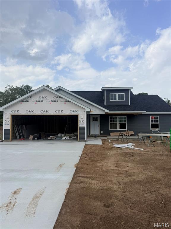 Discover the potential for a new chapter at 11 Perry, BNTN MO 63736. This single-family residence offers a foundation for creating a home that reflects your unique vision and lifestyle. This property invites a closer look, promising a canvas for your future.