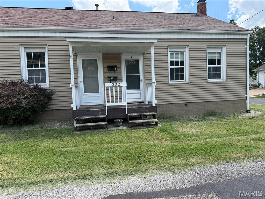 Looking for an investment property with great potential, this is the one for you. Both units need some TLC, with a little work you can have amazing income potential.