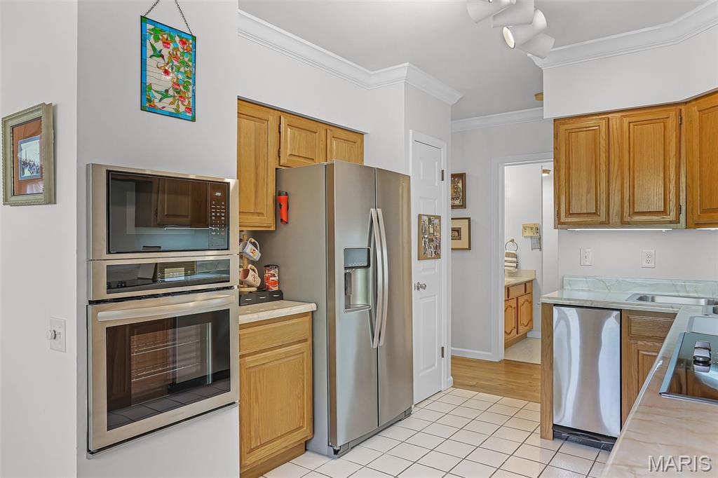 Woodridge Condo At Old Ballas - Residential