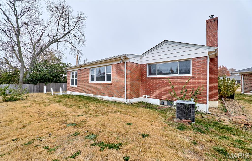 Mc Knight Downs - Residential