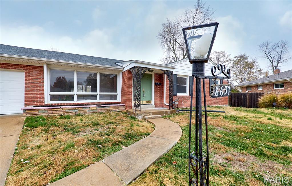Mc Knight Downs - Residential