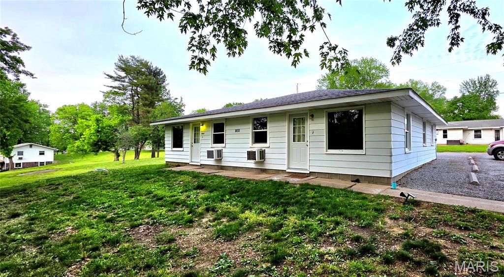 Looking to add to your investment portfolio? Perhaps you want to get started on becoming a landlord? Very well maintained duplex.  In total, there are (4) duplex units and (1) triplex available at very reasonable cost and you can buy one or all. Seller is adding an extra lot to each which would give you (3) or (4) lots. This one includes lots 805, 806, and 807 and owner will include Lot 804 in the sale as well. These units stay rented month to month continually. If one tenant moves out, there is a long list of potentials to call on. Most of the tenants are long-term. The owner has improved and updated this entire complex and it looks like a park. Not far from the Spillway and on the Shawnee Wine Trail. In the Carterville School district. Qualified buyers can have a tour of the unit with a bank letter or preapproval. Call for information today.
