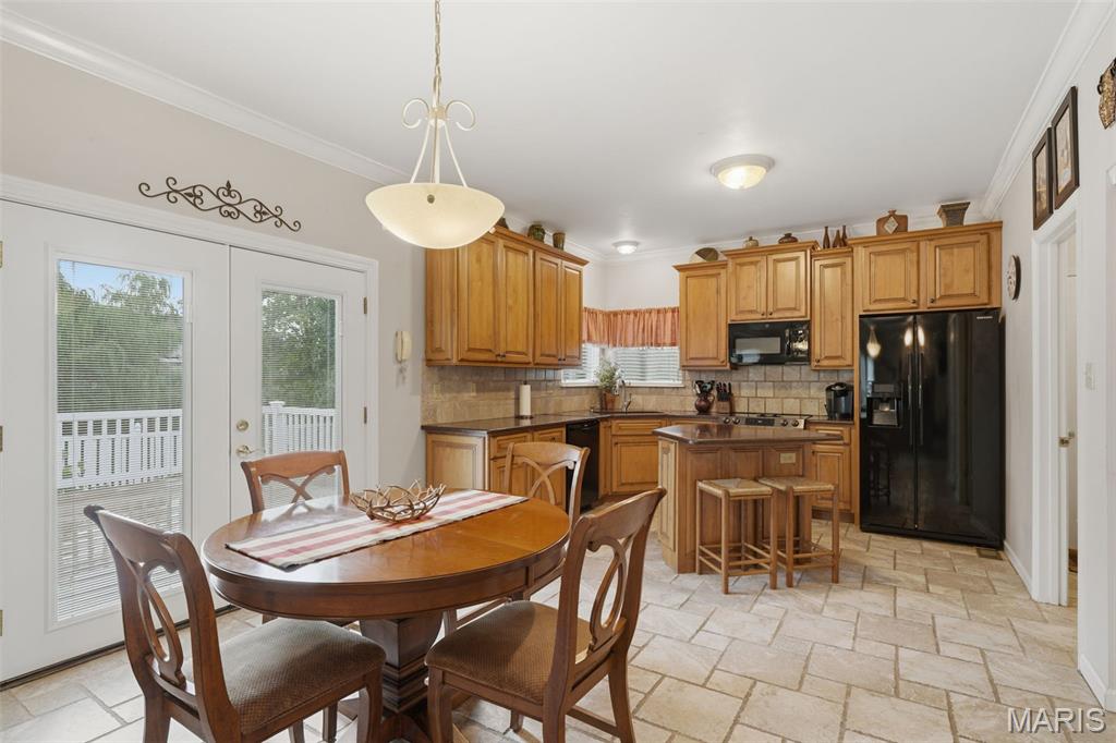 Stable Ridge Manor #2 - Residential