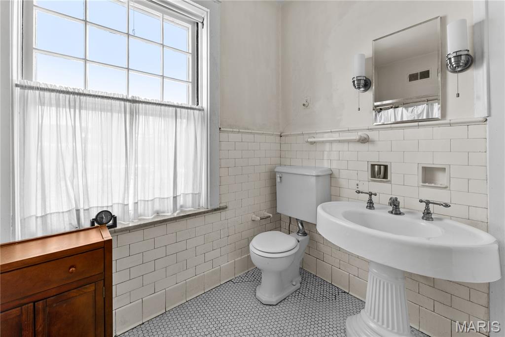 Kingsbury Terrace Add - Residential
