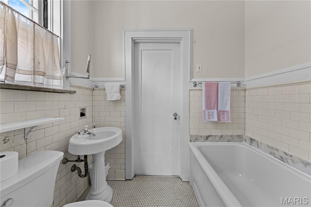 Kingsbury Terrace Add - Residential