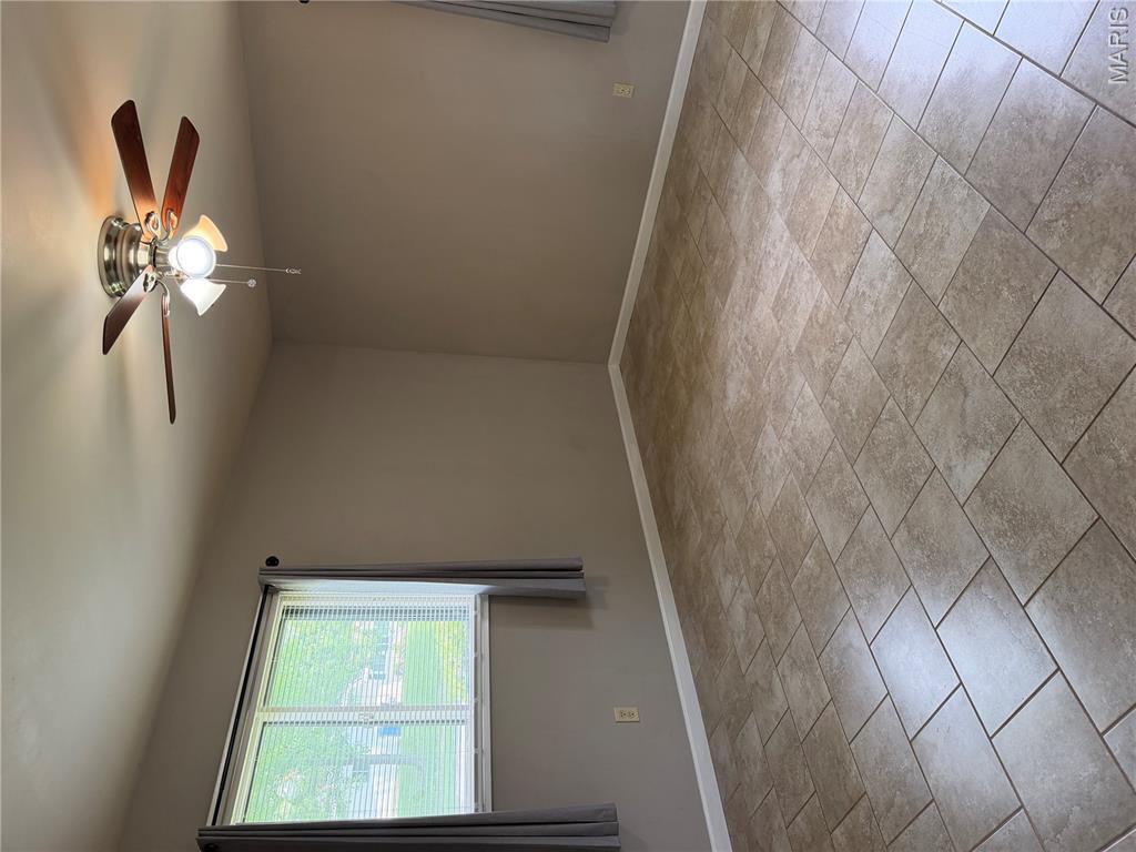 Robinwood 11 - Residential