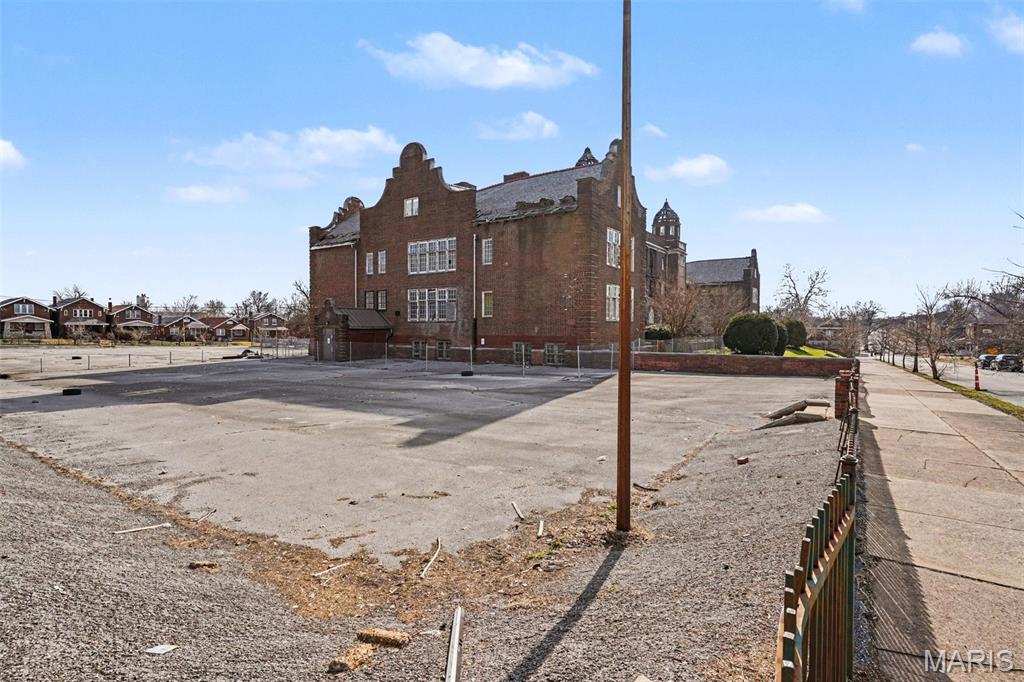 St Louis Heights Add - Commercial Sale