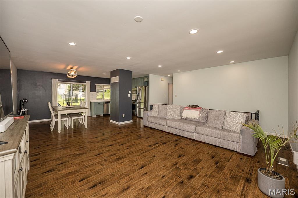 Westglen Woods 3 - Residential