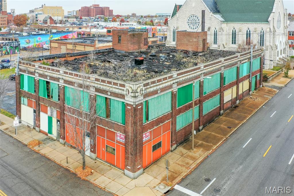 School Add 16 - Commercial Sale