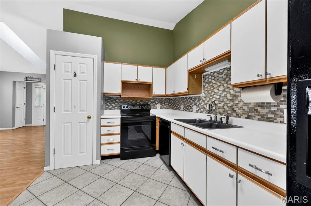 Dougherty Ferry Woods One - Residential