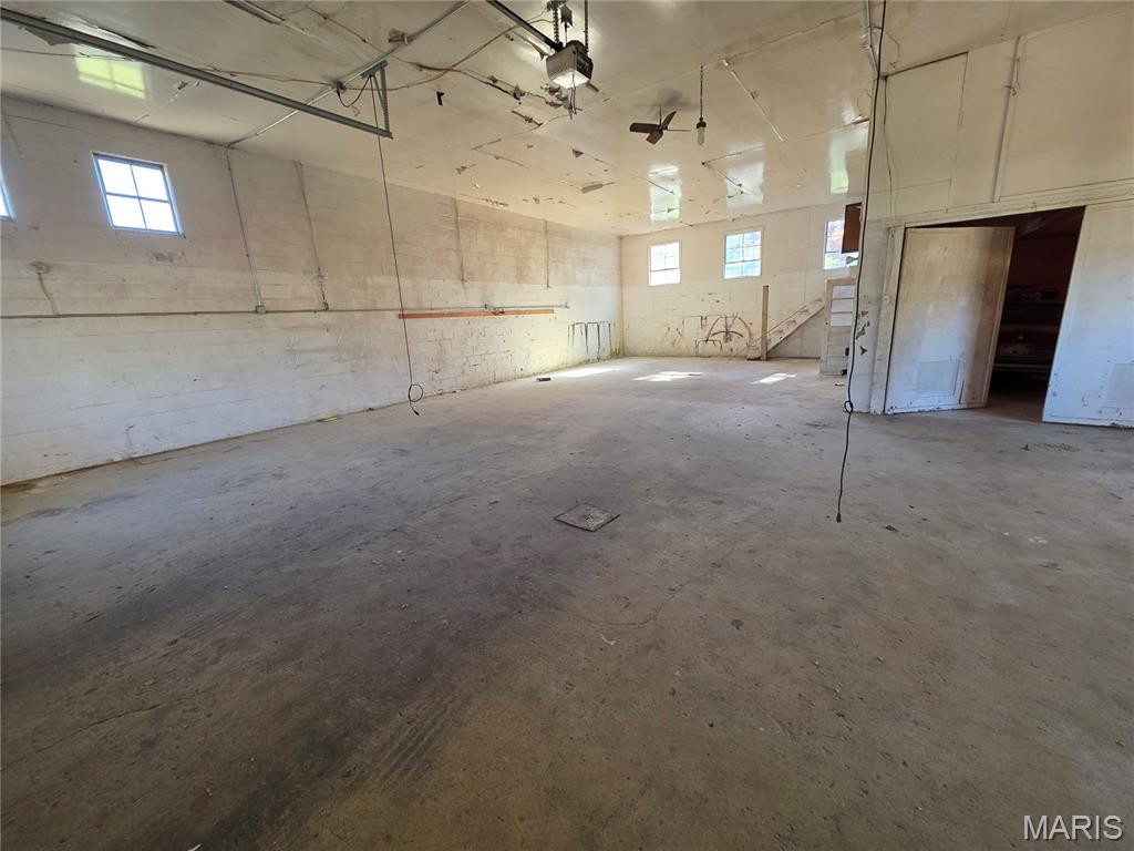 n/a - Commercial Sale