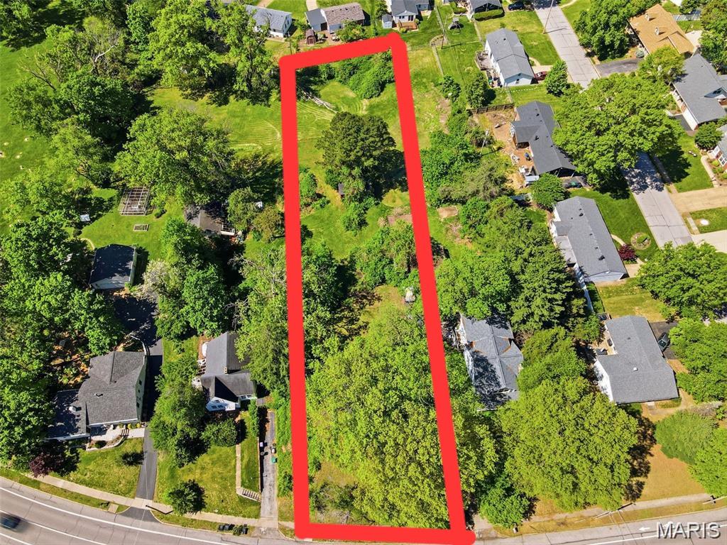 PRIME Opportunity! Level .63 Acres & 70 feet of road frontage in CRESTWOOD! The lotprovides an ideal canvas for a custom residence surrounded by nature! It is partially cleared & extremely deep, I see a pool setting! This an excellent opportunity for developers, builders or buyers looking to build their dream home in the Highly Recognized Lindbergh School District! Convenient access to Big Bend, HWY 44, HWY 270, Downtown STL (less than 20 minutes) Downtown Kirkwood District, Powder Valley Conservation Area Nature Center, Laumier Sculpture Park, Grant's Farm, Shopping, Loads of Parks & Major Roads, this setting has so much to offer. Your Plans, Your Builder! All utilities, including sewer, water, electric & gas are readily accessible!