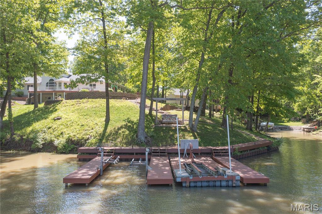 Vandalia Lake 3rd - Residential