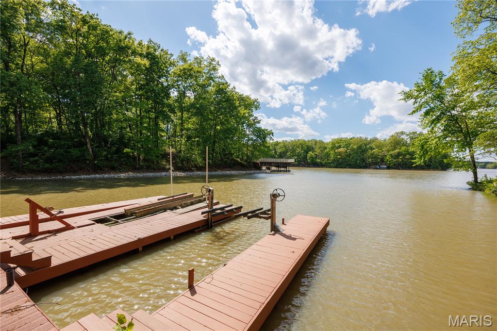 Vandalia Lake 3rd - Residential