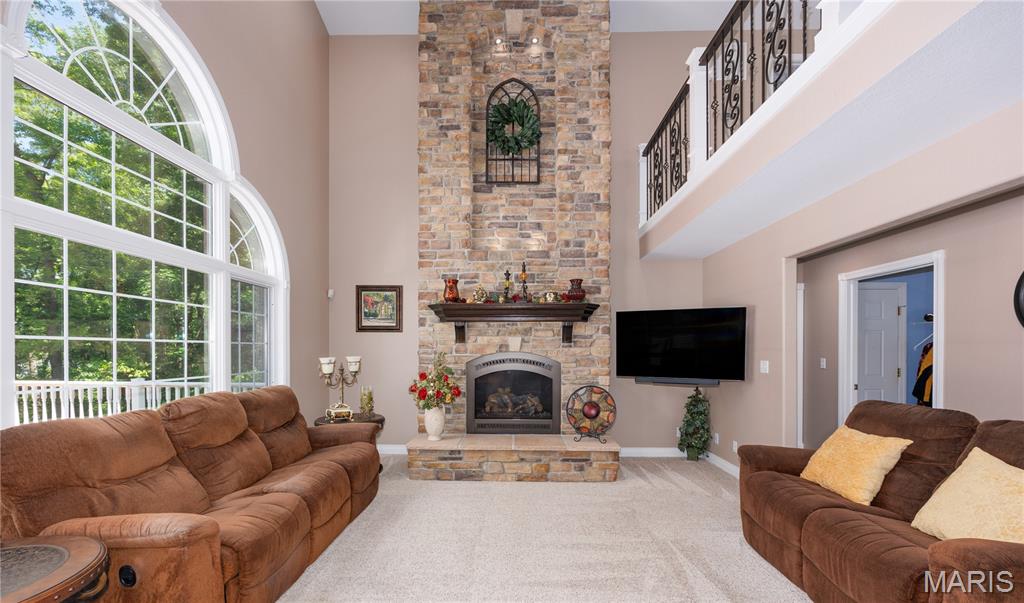 Vandalia Lake 3rd - Residential