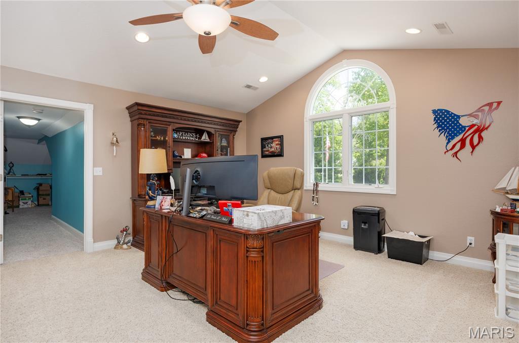 Vandalia Lake 3rd - Residential