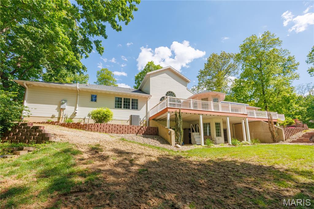 Vandalia Lake 3rd - Residential
