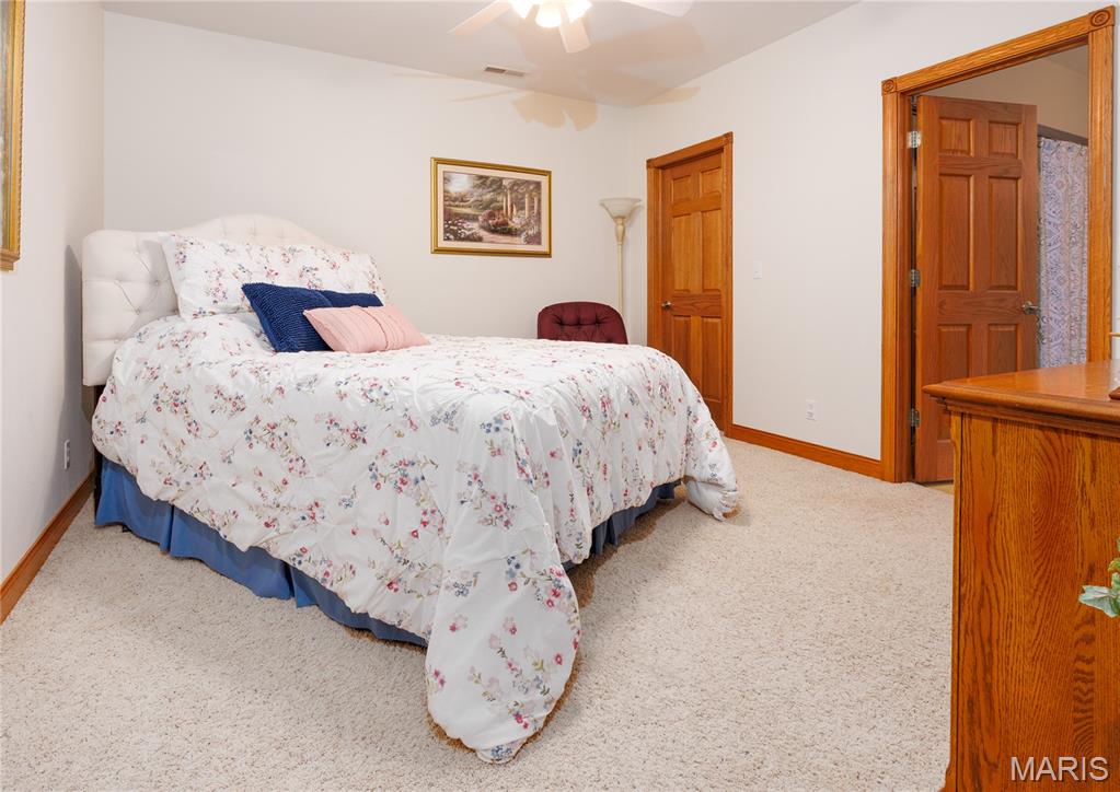 Vandalia Lake 3rd - Residential