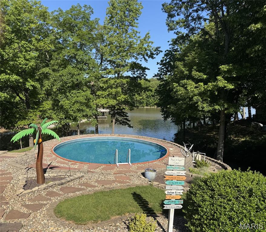 Vandalia Lake 3rd - Residential