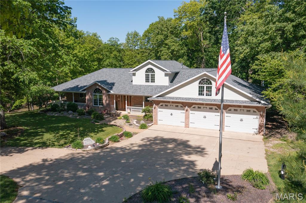 Vandalia Lake 3rd - Residential