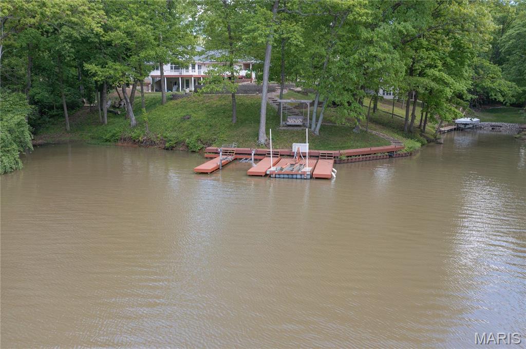 Vandalia Lake 3rd - Residential