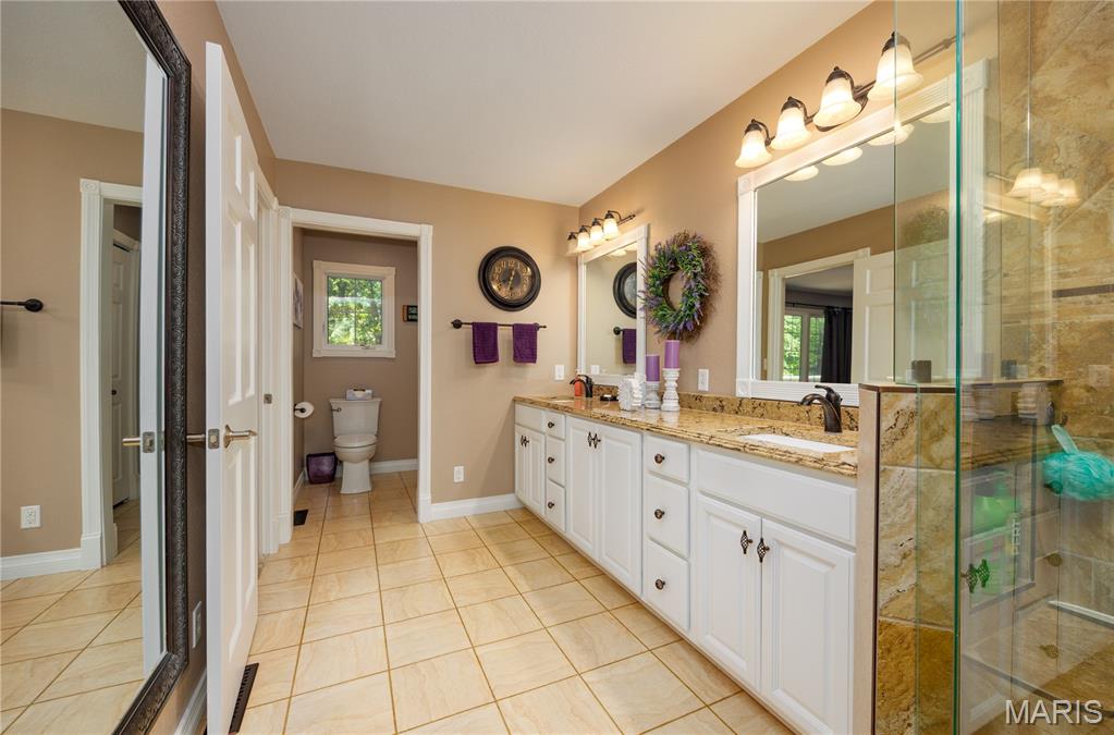 Vandalia Lake 3rd - Residential