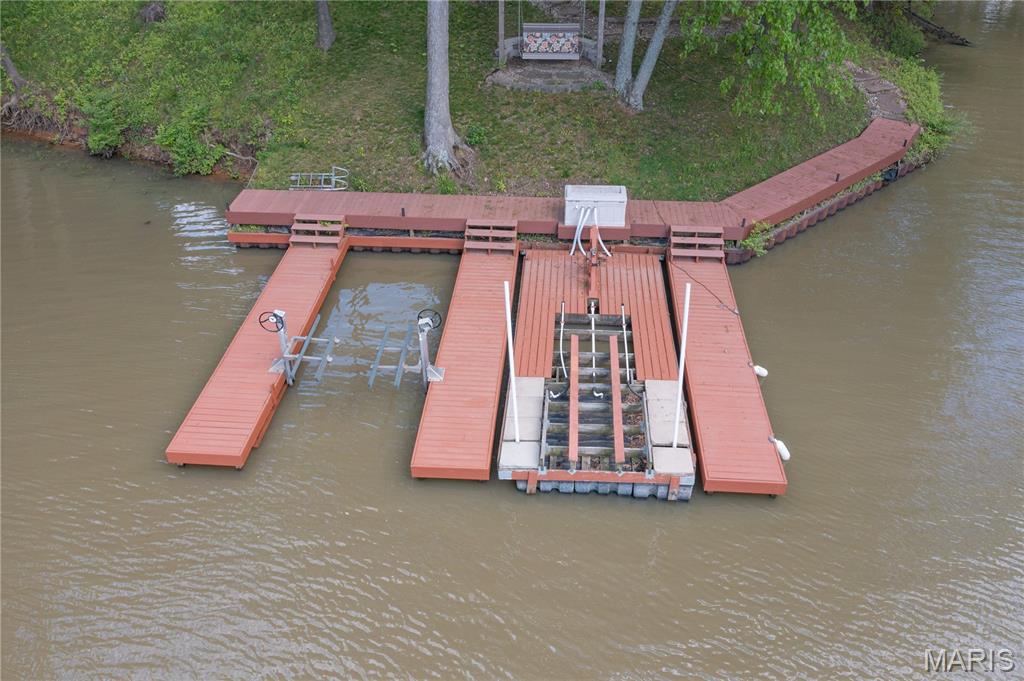 Vandalia Lake 3rd - Residential